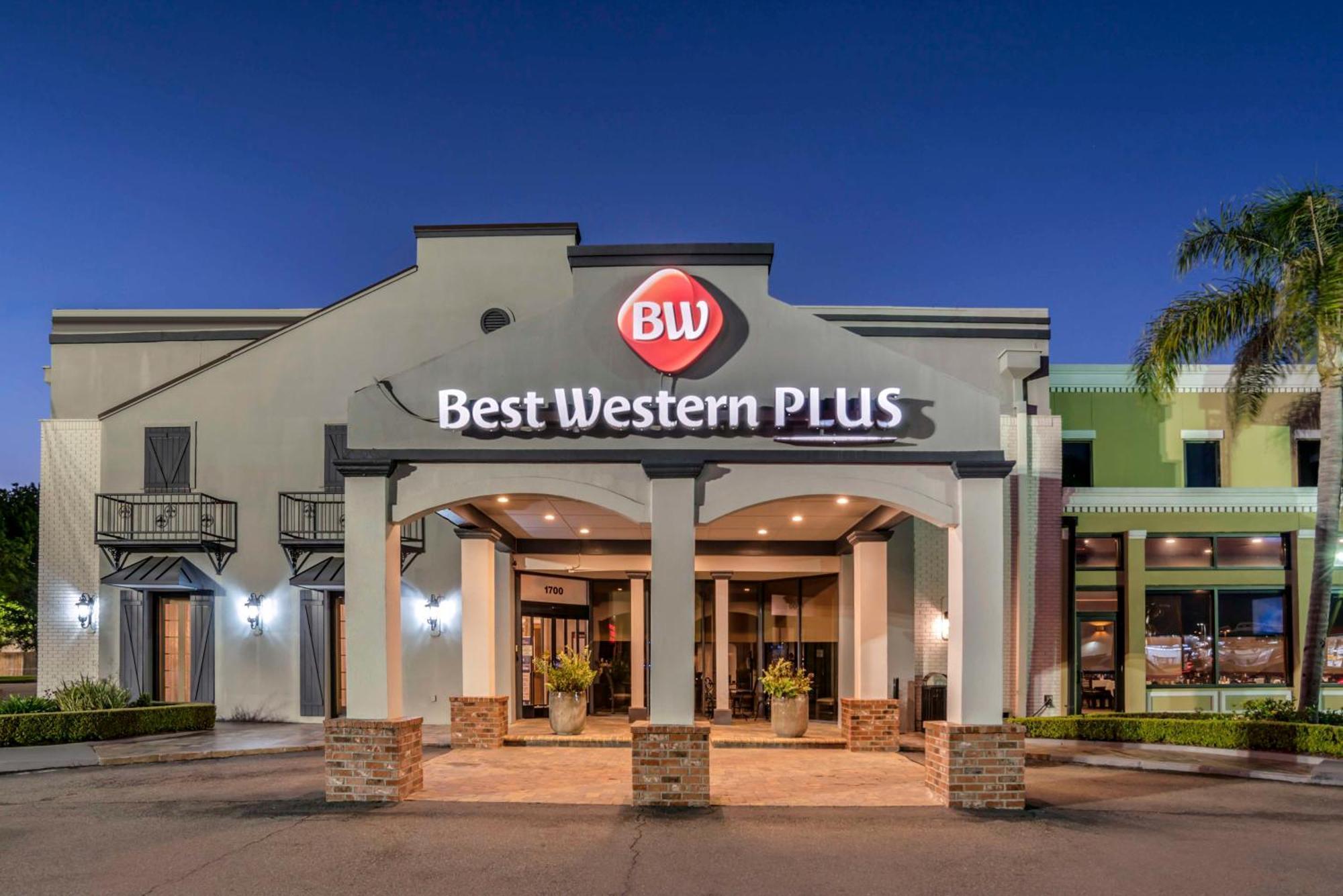 Best Western Plus Westbank Harvey Extérieur photo