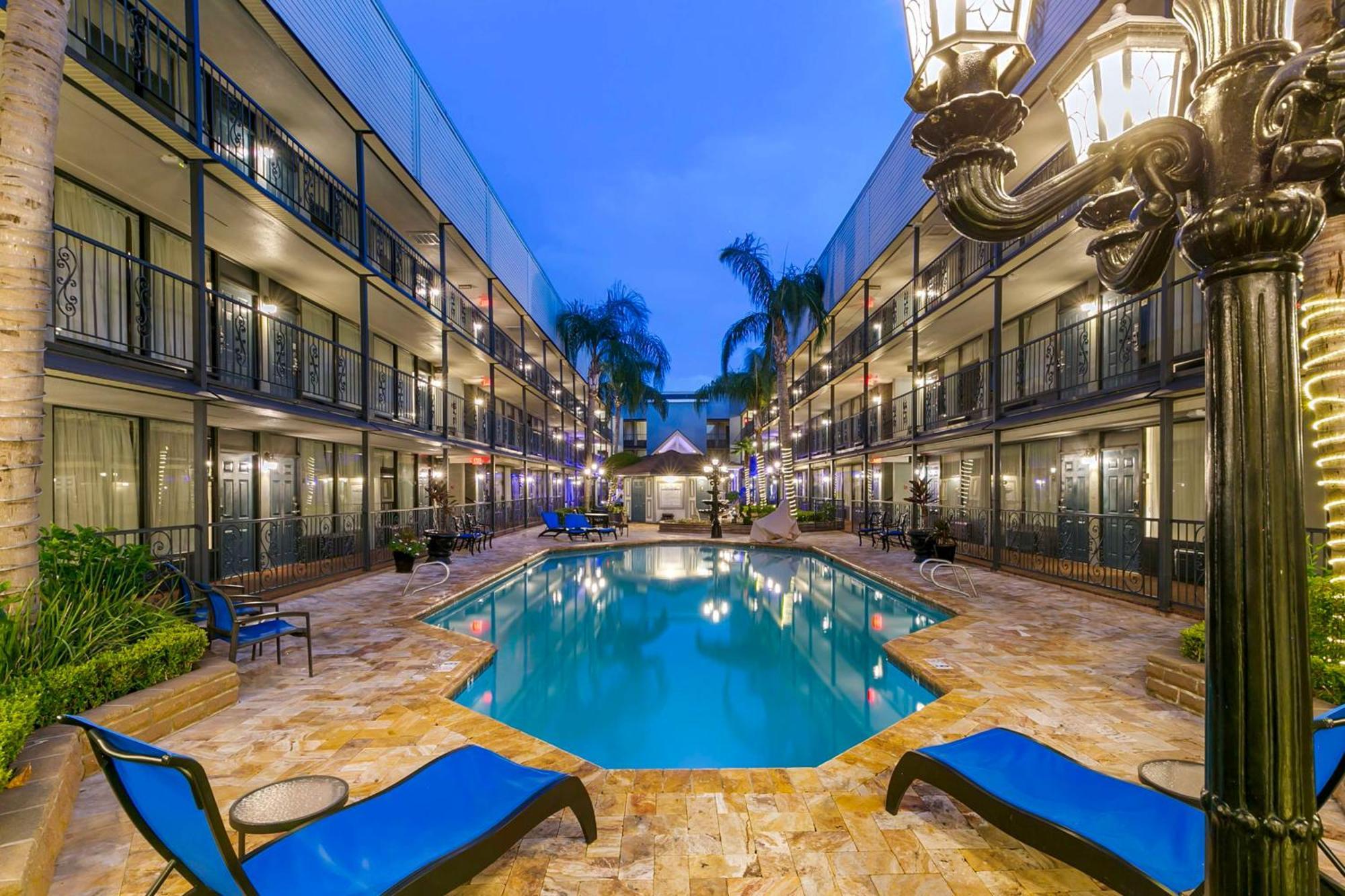Best Western Plus Westbank Harvey Extérieur photo