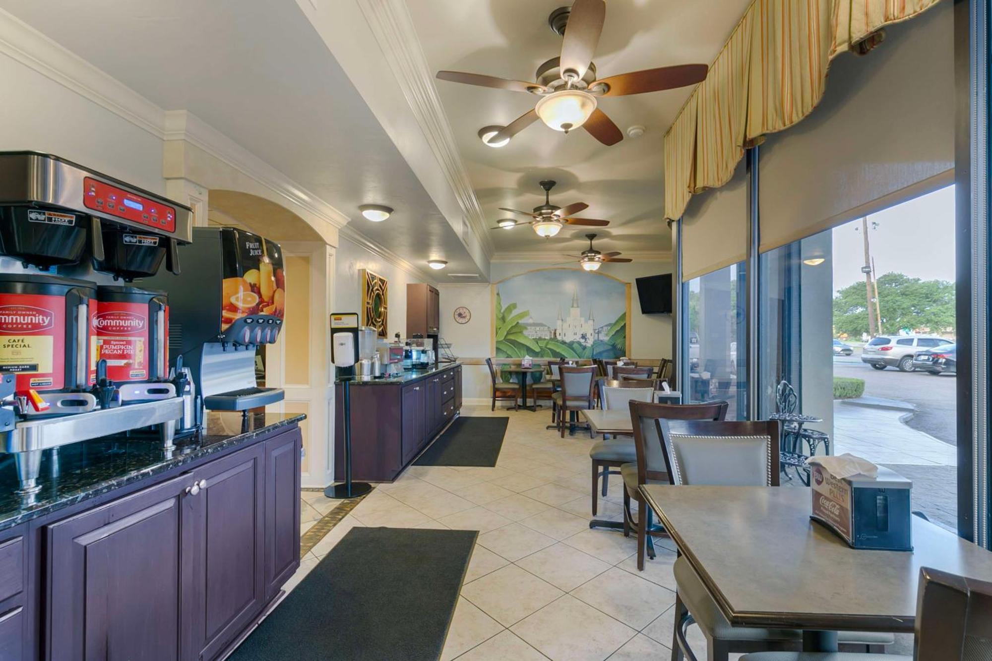 Best Western Plus Westbank Harvey Extérieur photo