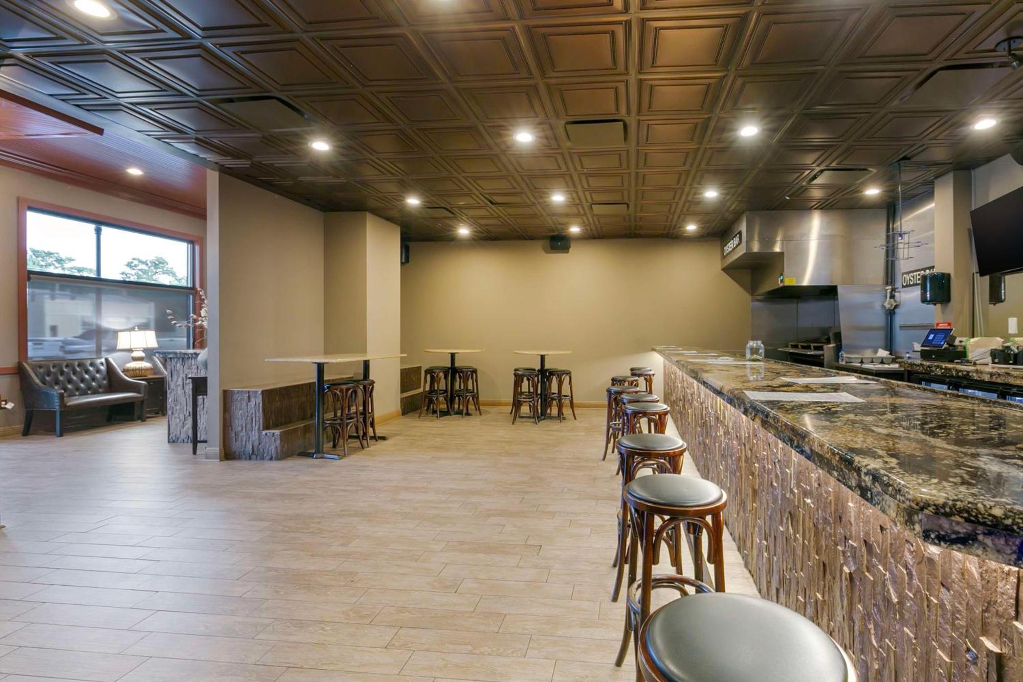 Best Western Plus Westbank Harvey Extérieur photo